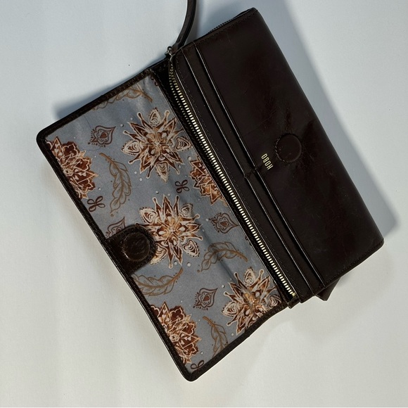 Hobo Brown Leather Wallet - Picture 7 of 10